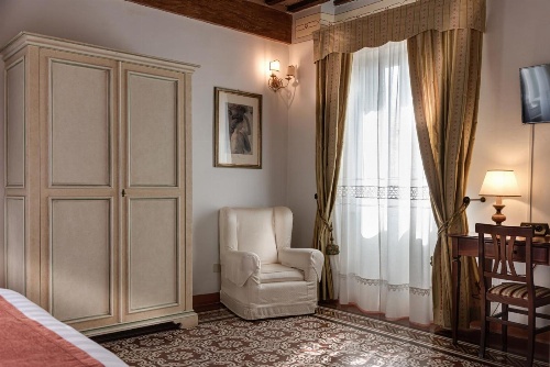 Hotel Palazzo di Valli image 2